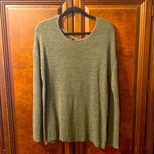 Gorgeous green sweater by Charlotte Russe. Good condition. Size XL.